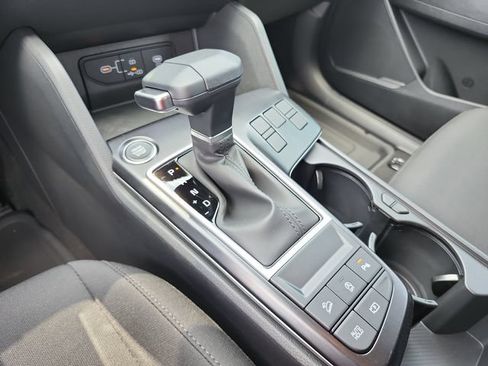 New 2026 Kia Sportage LX FWD image 22