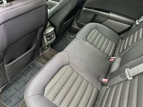 Used 2014 Ford Fusion SE image 4