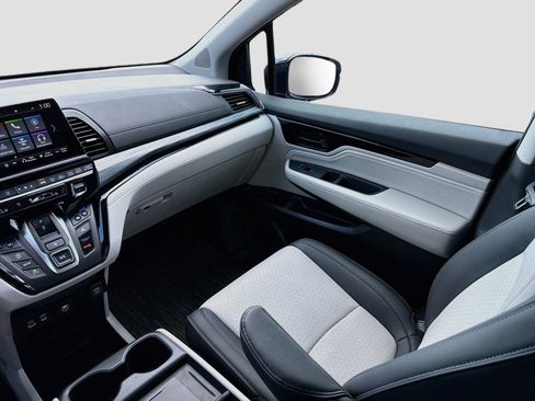 Used 2026 Honda Odyssey Elite image 15