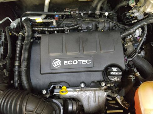 Used 2018 Buick Encore Preferred image 30