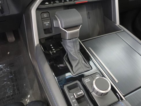 New 2026 Toyota Sequoia Platinum AWD/4WD image 19