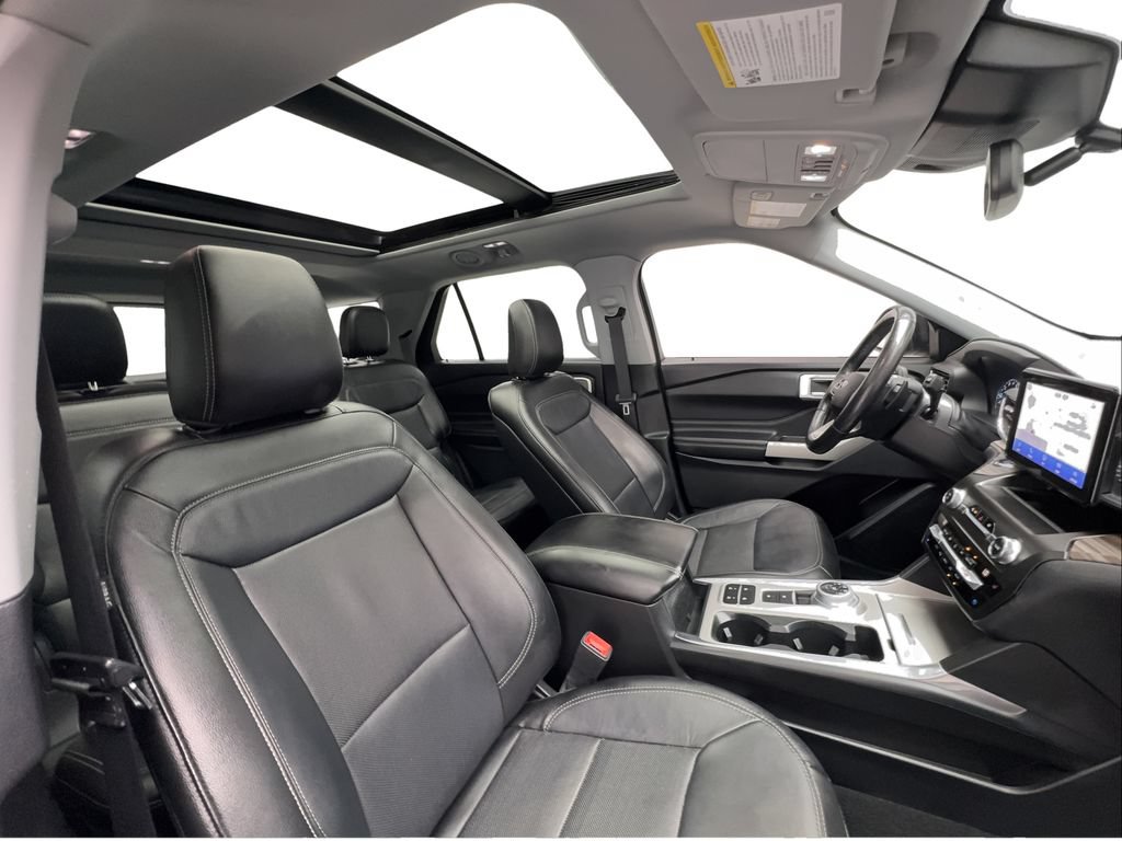 Used 2020 Ford Explorer Limited RWD image 34