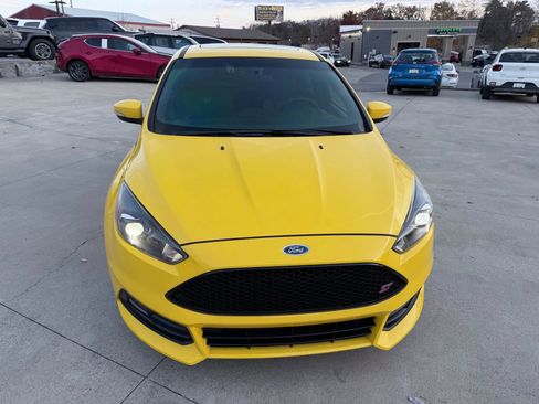 Used 2017 Ford Focus ST w/ Equipment Group 402A image 61