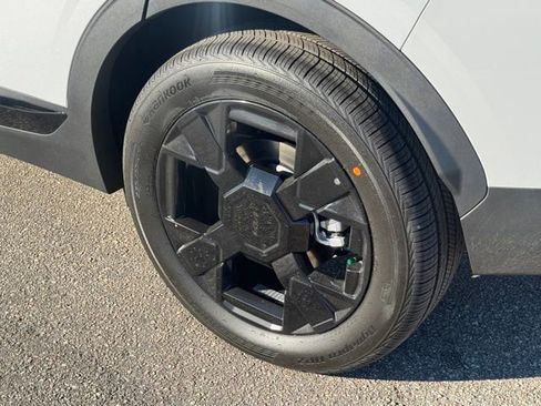 New 2026 Kia Sportage X-Line image 8