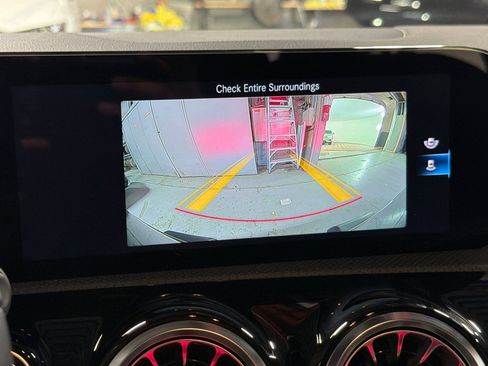 Used 2023 Mercedes-Benz CLA 250 image 17