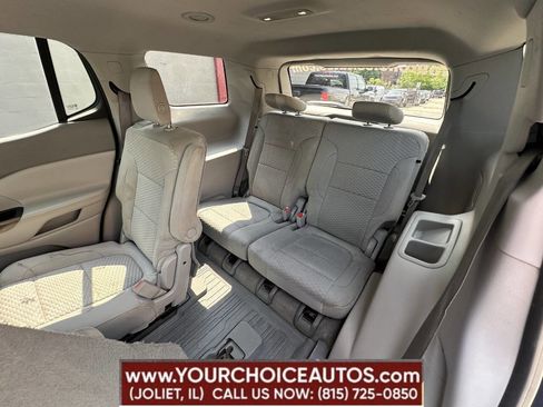 Used 2017 GMC Acadia SLE image 23