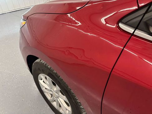 Used 2021 Chevrolet Equinox LT image 18