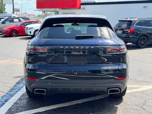 Used 2023 Porsche Cayenne AWD/4WD image 6