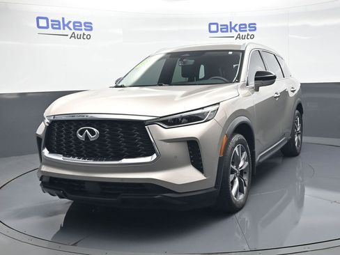 Used 2025 INFINITI QX60 Luxe FWD image 4