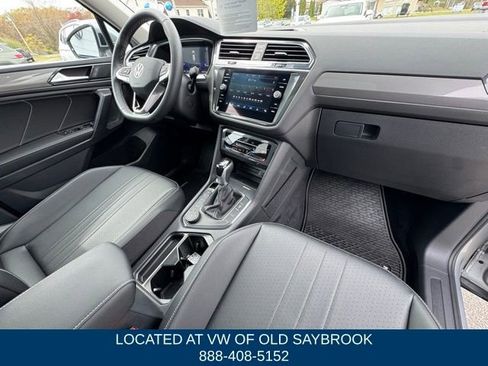 Certified 2023 Volkswagen Tiguan SE w/ Panoramic Sunroof Package AWD/4WD image 26