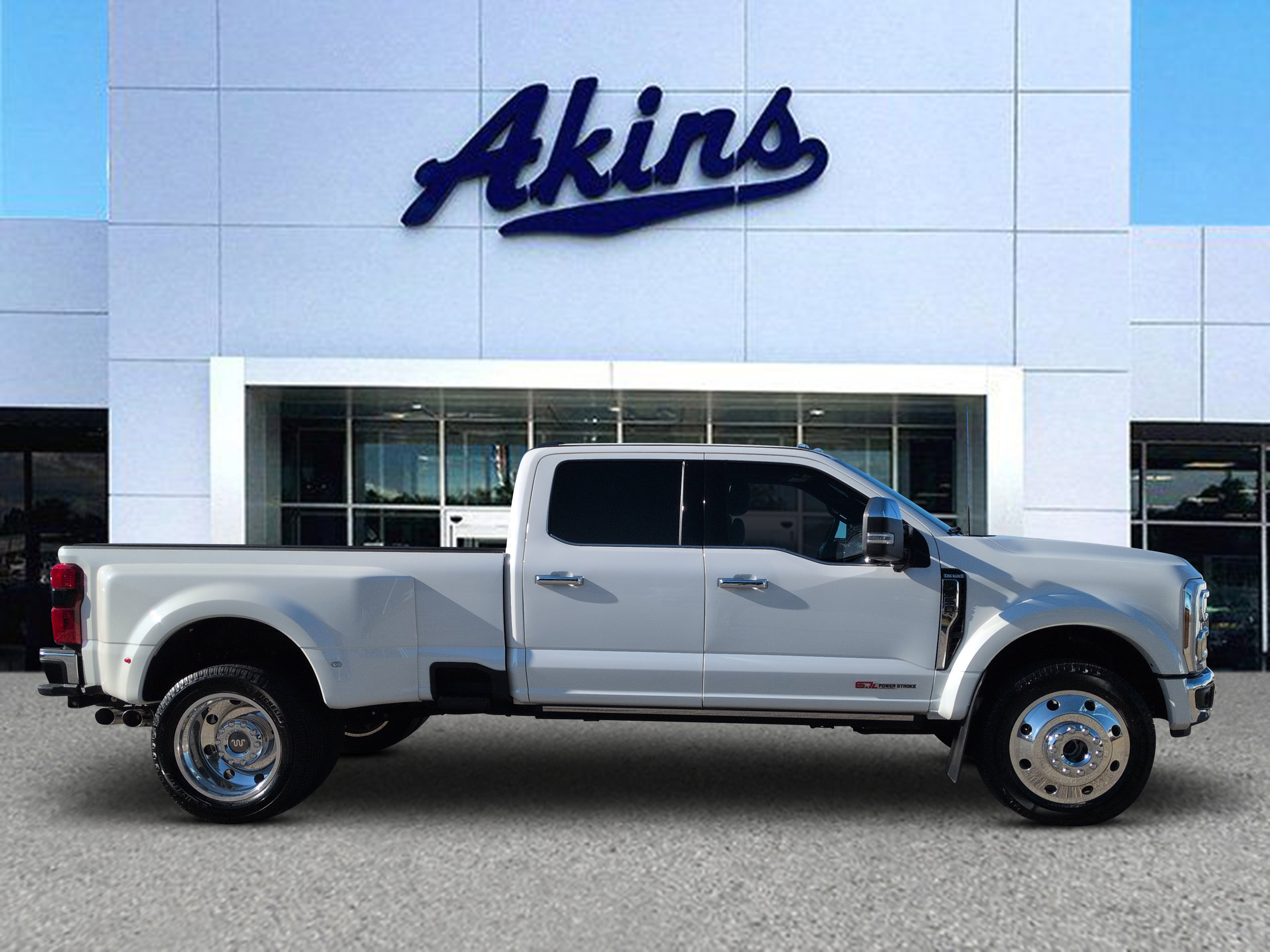 Used 2025 Ford F450 King Ranch w/ Chrome Package AWD/4WD image 1