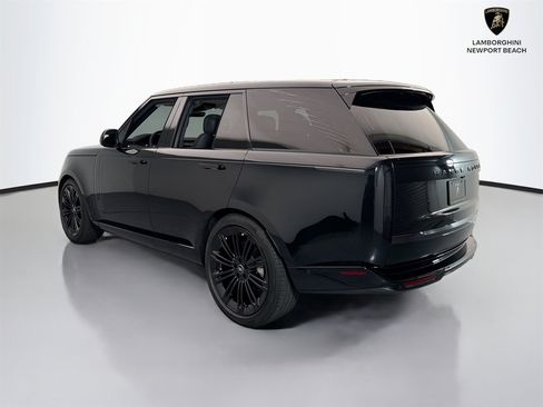 Used 2025 Land Rover Range Rover SE AWD/4WD image 5