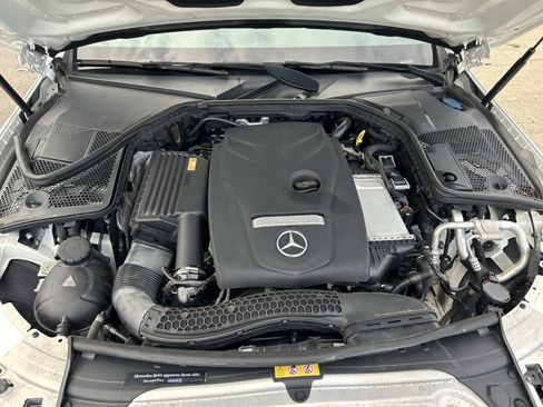 Used 2018 Mercedes-Benz C 300 4MATIC Sedan image 29