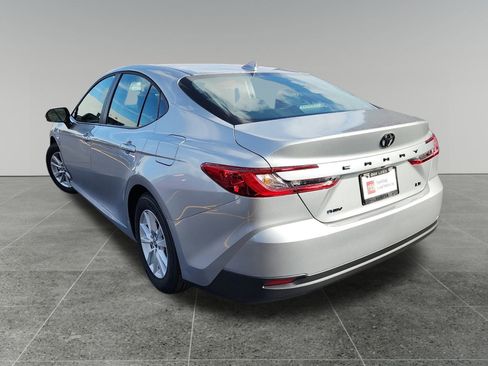 Certified 2025 Toyota Camry LE image 5