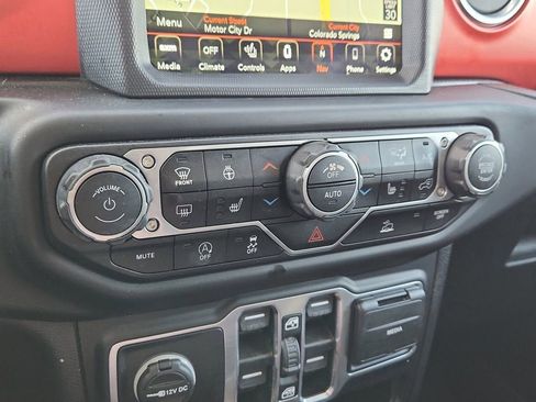 Used 2020 Jeep Gladiator Rubicon image 27