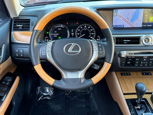 Used 2013 Lexus GS 450h w/ Luxury Pkg RWD image 28