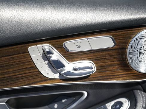 Used 2018 Mercedes-Benz GLC 300 4MATIC Coupe image 23