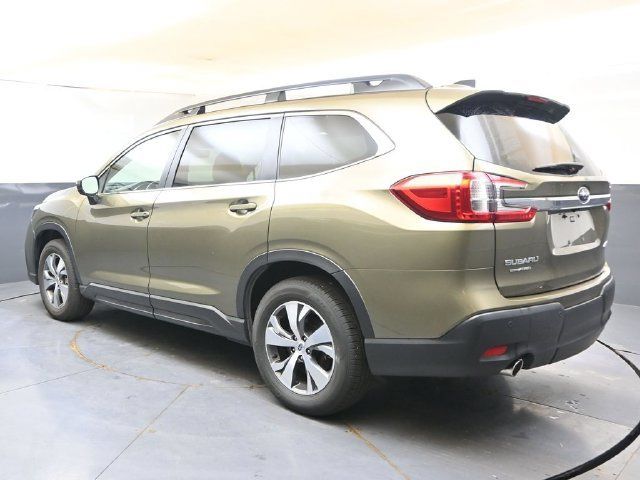 Used 2025 Subaru Ascent Premium AWD/4WD image 3
