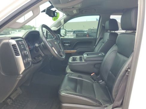 Used 2015 Chevrolet Silverado 2500 LTZ AWD/4WD image 5