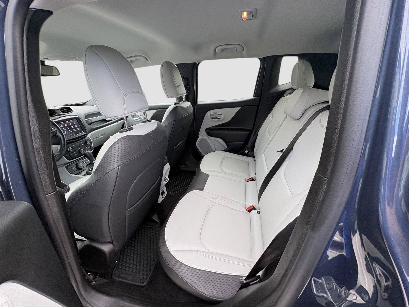 Used 2022 Jeep Renegade Limited AWD/4WD image 18