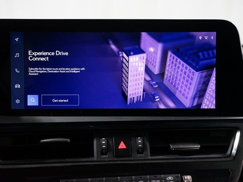 Used 2024 Lexus ES 350 Ultra Luxury w/ Accessory Package (Z2) image 19