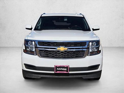 Used 2018 Chevrolet Tahoe LT image 2
