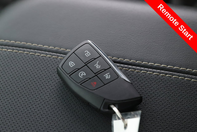 Used 2025 GMC Yukon Elevation w/ LPO, Elevation Black Package AWD/4WD image 3