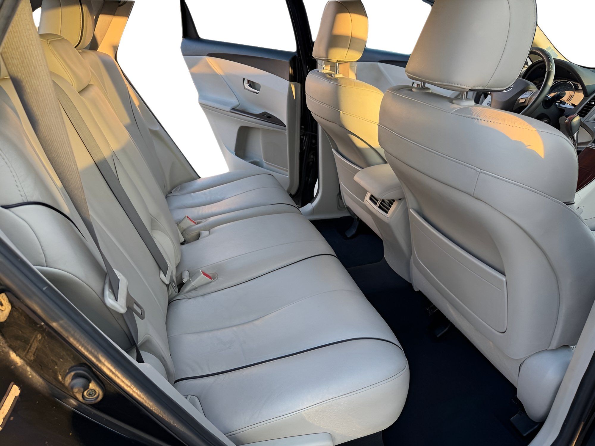 Used 2011 Toyota Venza w/ Leather Pkg FWD image 10