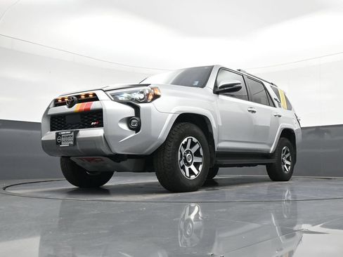 Used 2021 Toyota 4Runner TRD Off-Road Premium AWD/4WD image 20