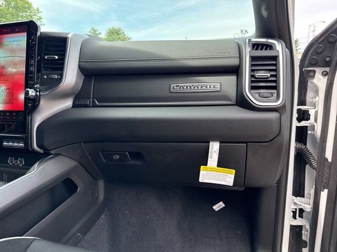 New 2026 RAM 2500 Laramie AWD/4WD image 27