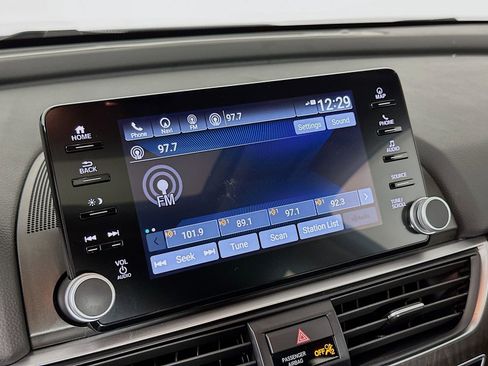 Used 2022 Honda Accord Touring image 15