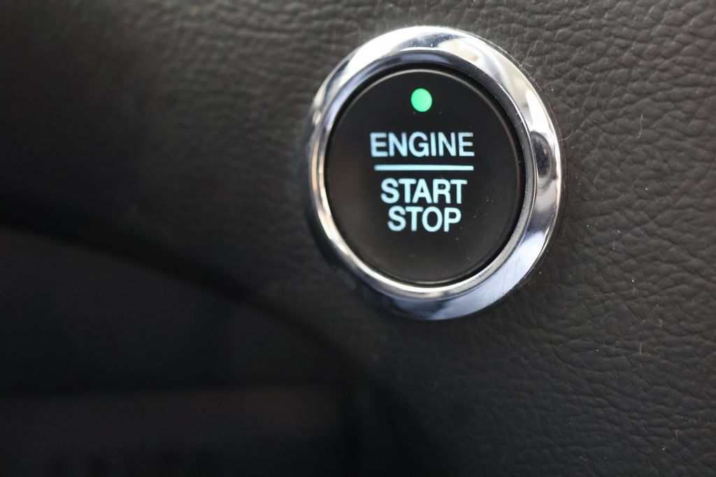 Used 2019 Ford Edge SE AWD/4WD image 15