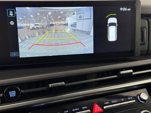 Used 2025 Hyundai Santa Fe SE image 19