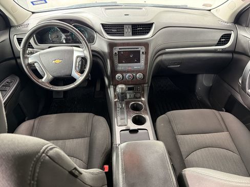 Used 2016 Chevrolet Traverse LT w/ Style and Technology Package image 14