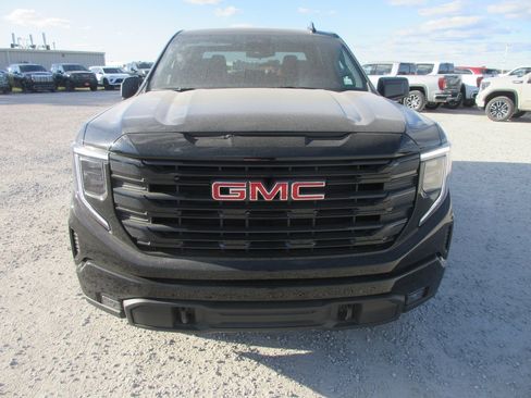 New 2026 GMC Sierra 1500 Elevation image 12