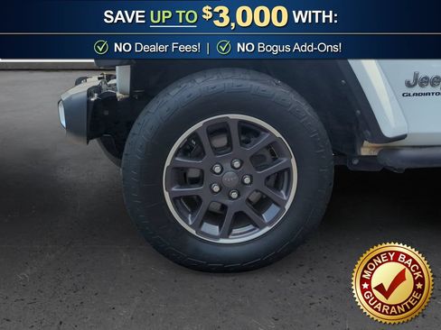 Used 2023 Jeep Gladiator Overland AWD/4WD image 13