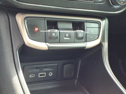 Used 2023 GMC Terrain Denali w/ Denali Premium Package image 15