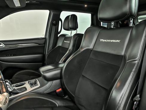Used 2018 Jeep Grand Cherokee Trackhawk AWD/4WD image 16