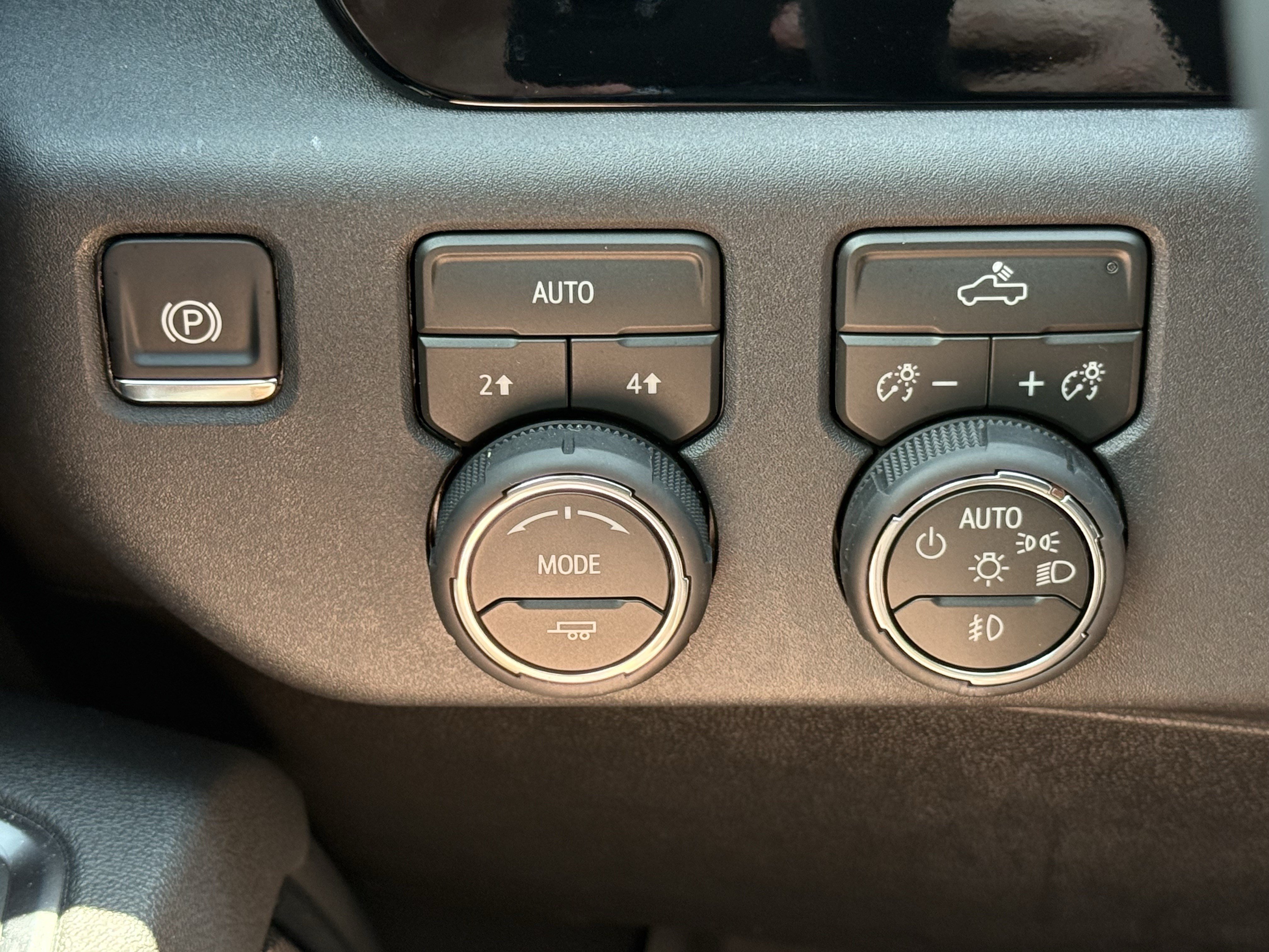 Used 2026 Chevrolet Silverado 1500 RST w/ Protection Package AWD/4WD image 31