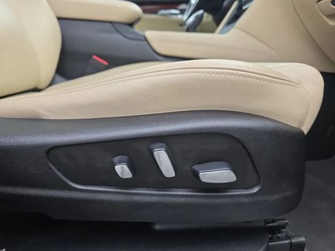 Used 2019 Cadillac XT5 Luxury FWD image 50