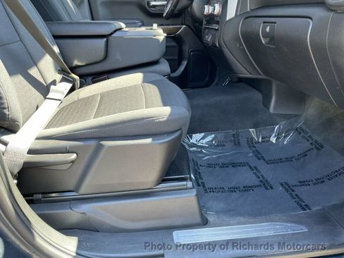 Used 2022 GMC Sierra 1500 SLE w/ Enhanced Capability Package AWD/4WD image 21