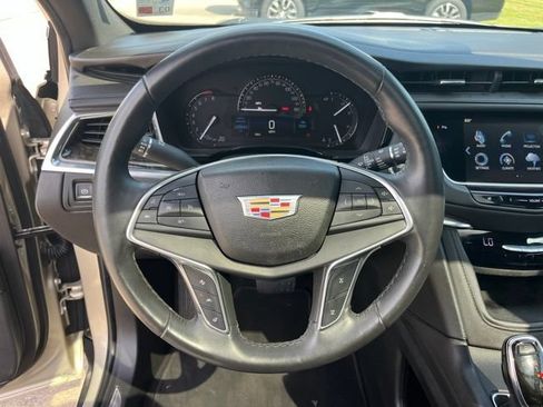 Used 2017 Cadillac XT5 Luxury w/ Driver Awareness Package AWD/4WD image 20