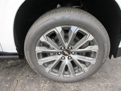 New 2026 Chevrolet Suburban High Country image 10