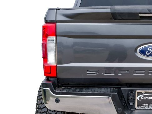 Used 2019 Ford F250 Lariat w/ Lariat Ultimate Package AWD/4WD image 51