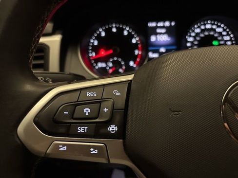 Used 2021 Volkswagen Atlas SE image 14