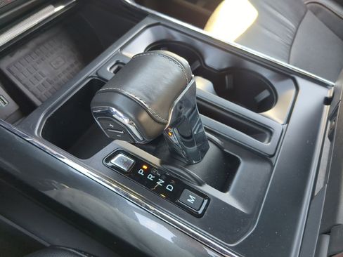 Used 2022 Ford F150 Lariat w/ Max Trailer Tow Package image 25