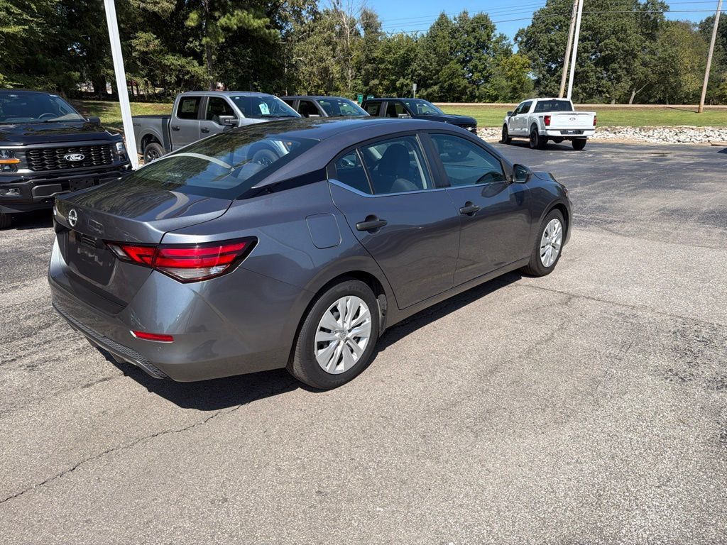 Used 2024 Nissan Sentra S FWD image 3