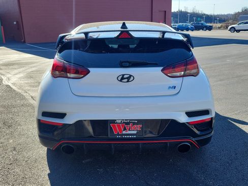 Used 2022 Hyundai Veloster N image 5