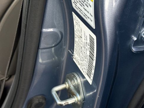 Used 2011 Honda CR-V EX-L image 19