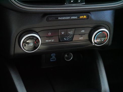 Used 2023 Ford Escape AWD image 23
